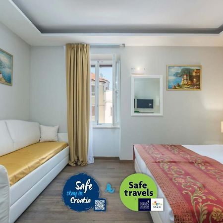 Boutique Hotel Melissa Пореч Экстерьер фото