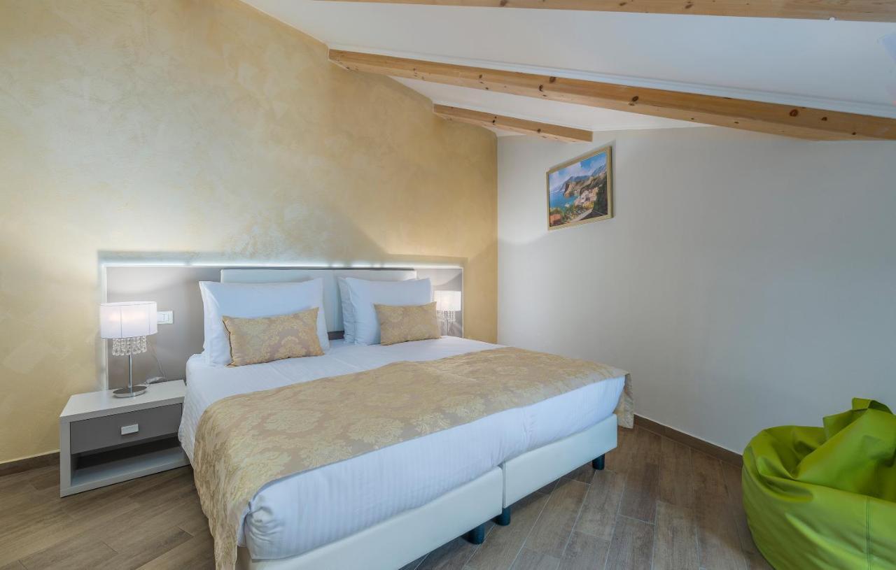Boutique Hotel Melissa Пореч Экстерьер фото